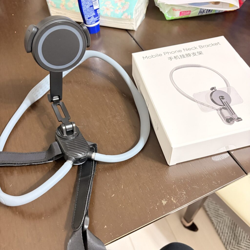 TikTok Shopで実際に購入したスマホ用ネックホルダーの実物写真